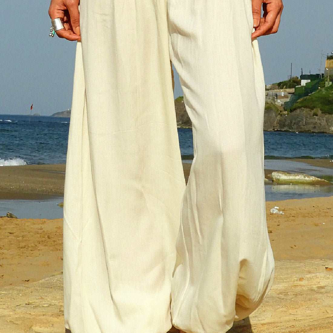 Odana's | Sustainable Gifts | LOTUS Women's Yoga Harem Pants (Black, Cream) Cream | Yoga Harem Pants | Sustainable Fashion