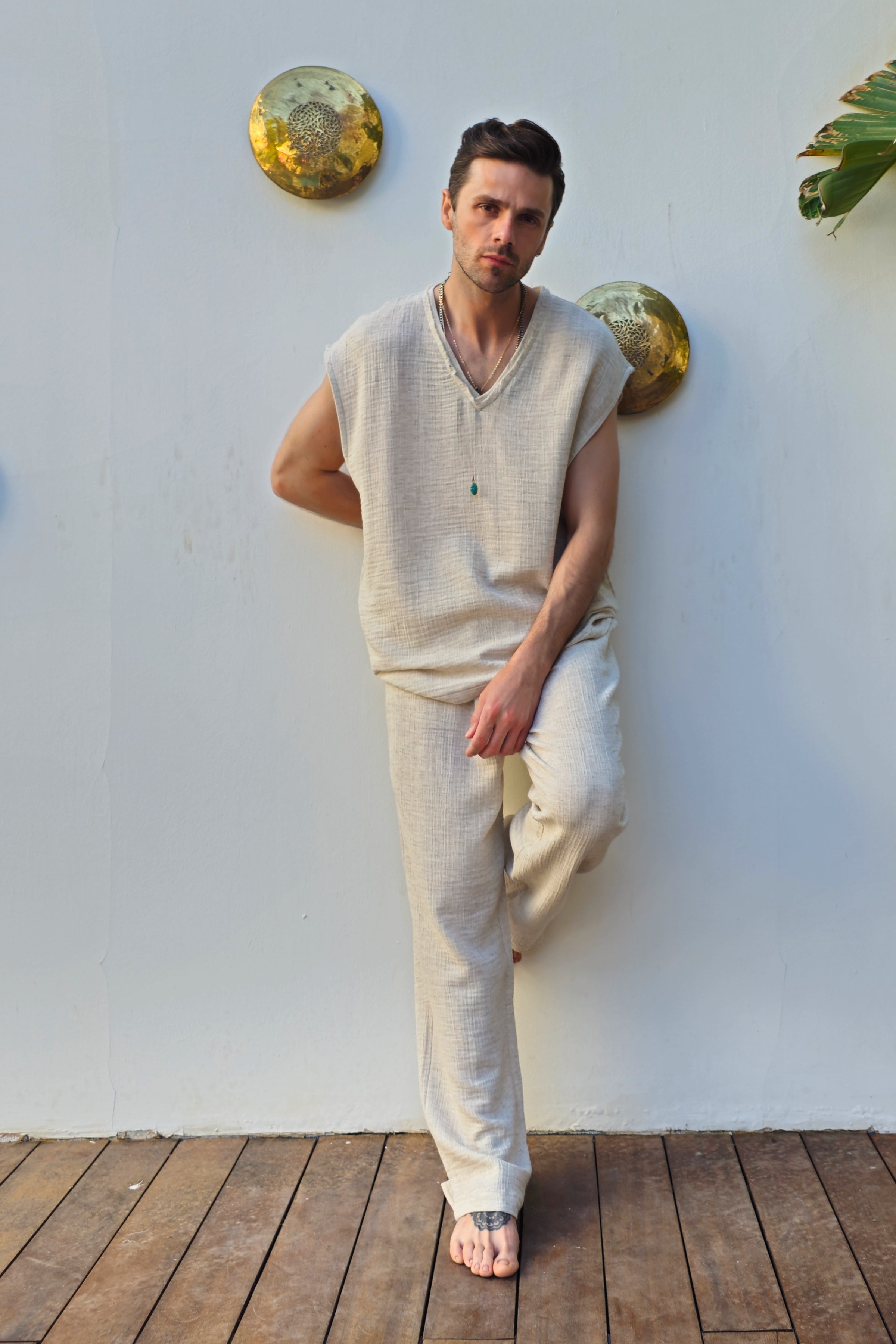 Odana's | Sustainable Gifts | AEOLUS V-Neck Hemp Shirt, Sleeveless | Shirts | Sustainable Fashion