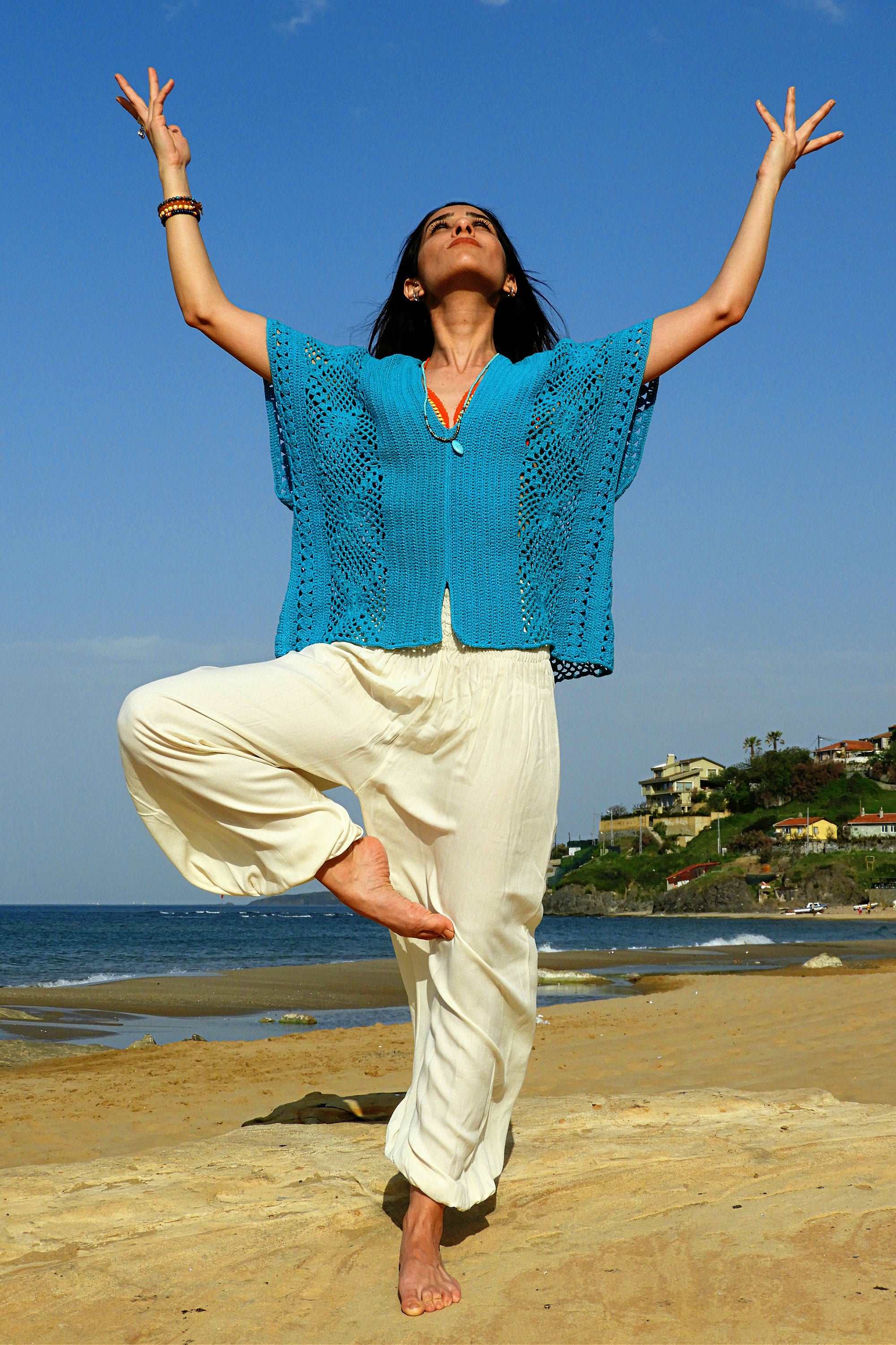 Sustainable  | LOTUS Women's Yoga Harem Pants (Black, Cream) by Odana's