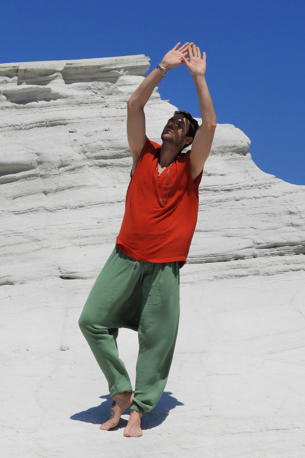 Beat the Heat in Style: What to Wear for Ultimate Comfort on Hot Summer Days