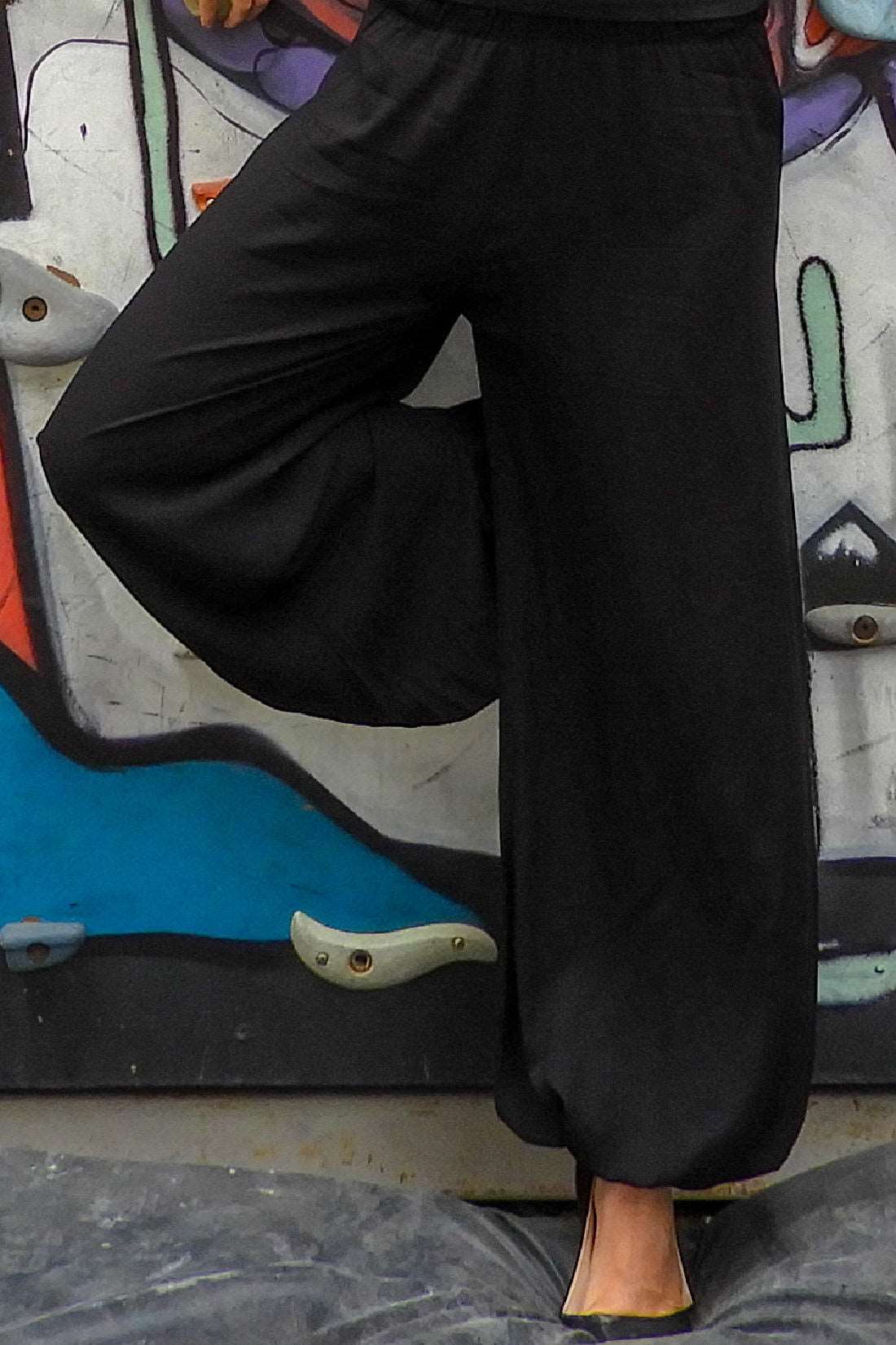 Odana's | Sustainable Gifts | LOTUS Women's Yoga Harem Pants (Black, Cream) Black | Yoga Harem Pants | Sustainable Fashion