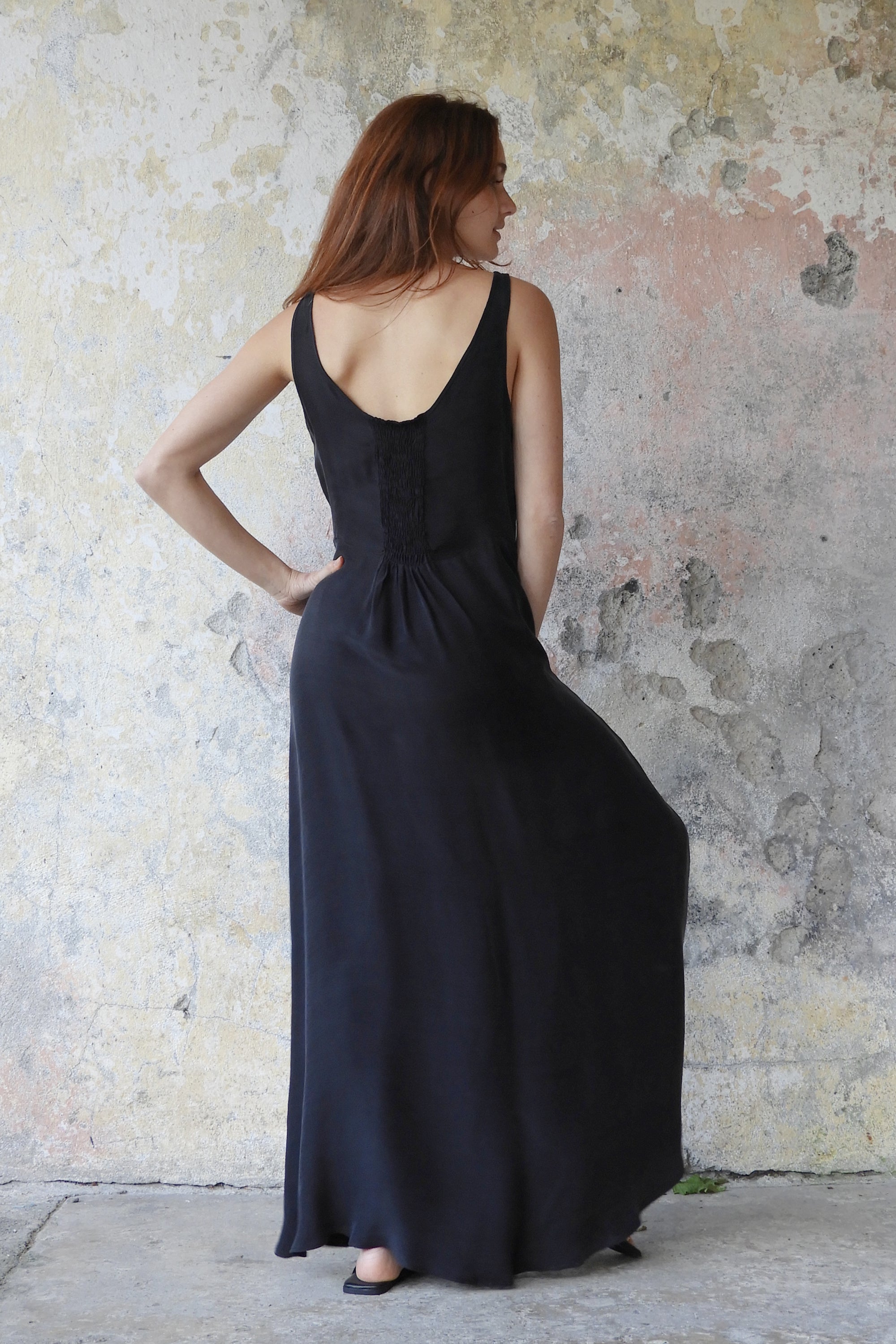 Odana's | TULIP | Luxurious Sleeveless Dress | Sustainable Cupro