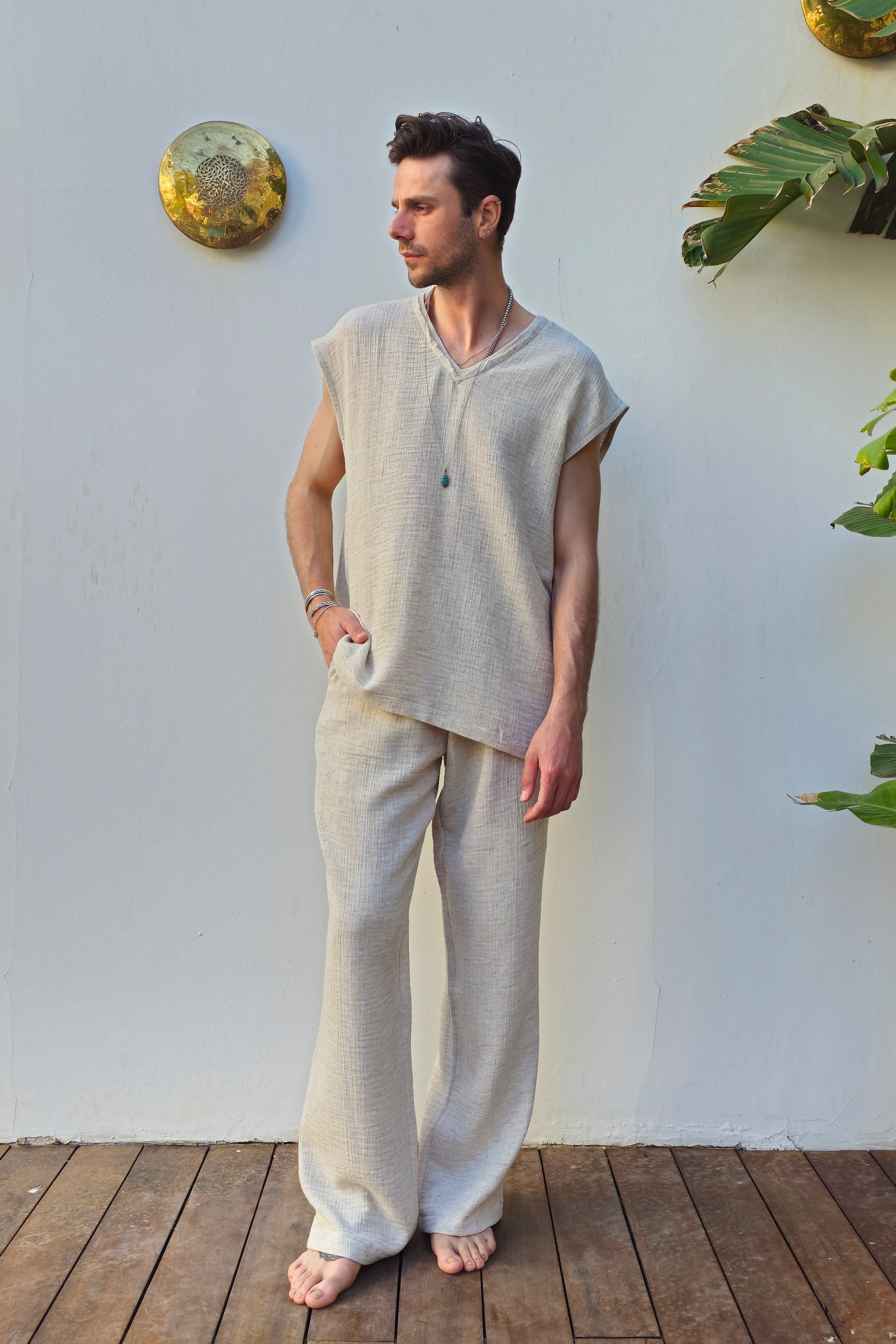 Odana's | AEOLUS V-Neck Hemp Shirt, Sleeveless | Shirts | Sustainable Fashion