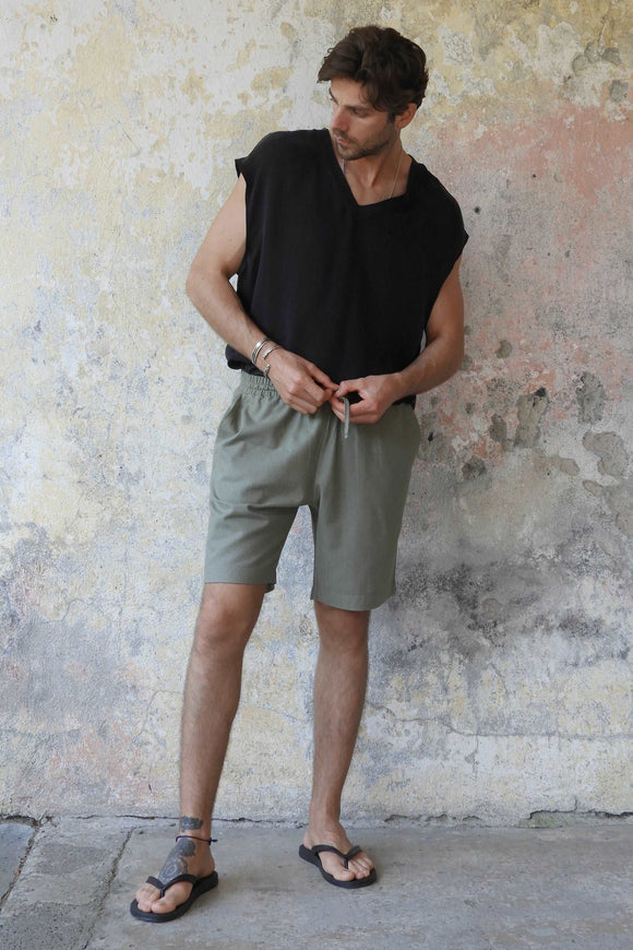 Odana's | Sustainable Gifts | BOREAS Linen Blend Shorts Man (Brown, Almond Green, Dark Gray) | Linen Pants | Sustainable Fashion