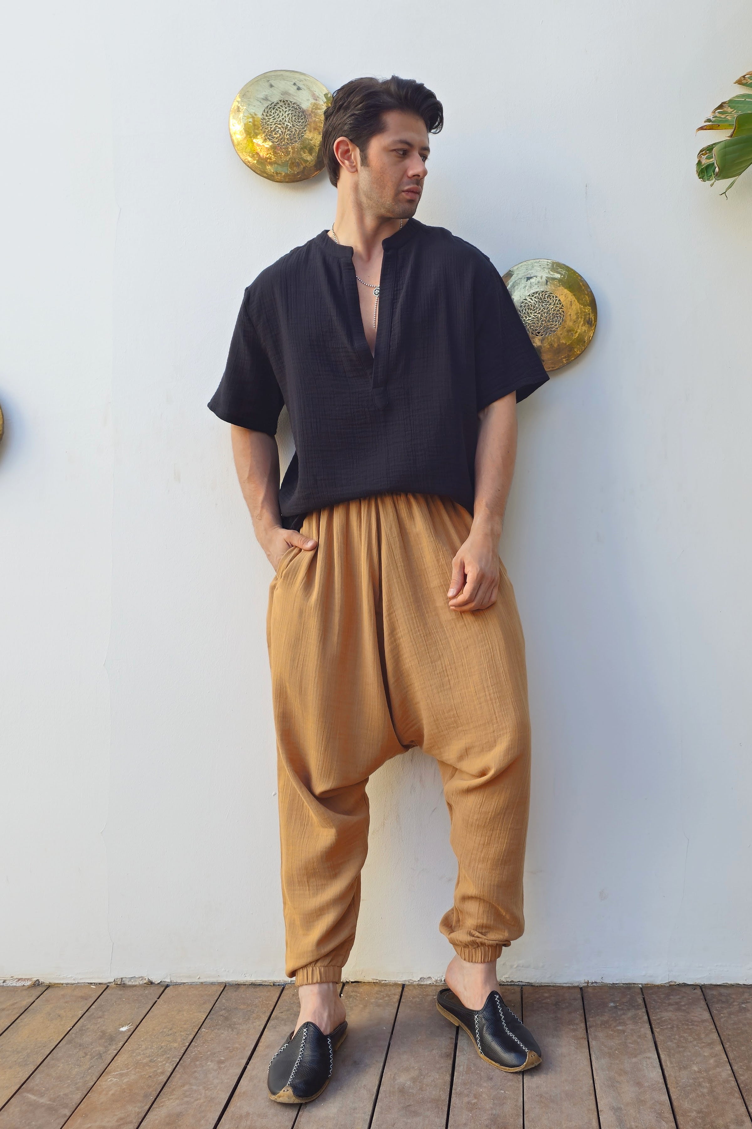 Odana's | Sustainable Gifts | ARCHEUS Organic Cotton Double Gauze Shirt (Green, Black) Black | Shirts | Sustainable Fashion