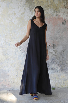 Odana's | Sustainable Gifts | SERENDIPITY Sleeveless Flare Dress Black | Maxi Dress | Sustainable Fashion